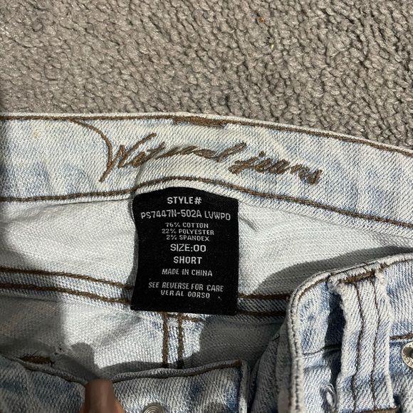 00 distressed jeans - Picture 5 of 5